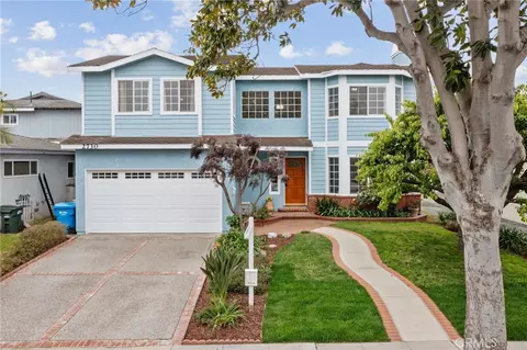 2730 Spreckels Ln, Redondo Beach, CA 90278