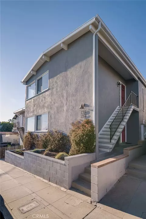 231 Longfellow Ave, Hermosa Beach, CA 90254