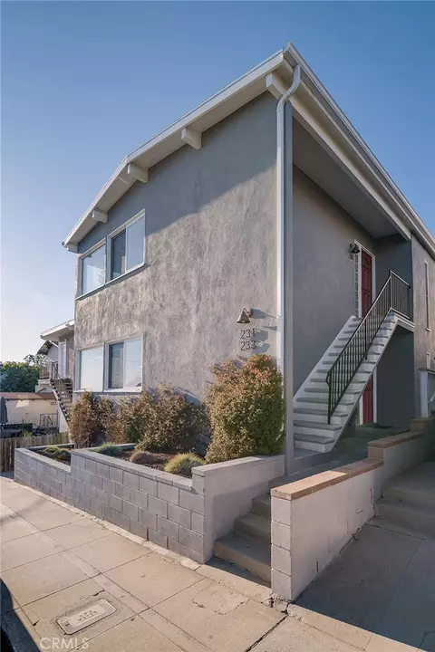 231 Longfellow Ave, Hermosa Beach, CA 90254
