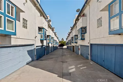 532 Venice Way #8, Inglewood, CA 90302