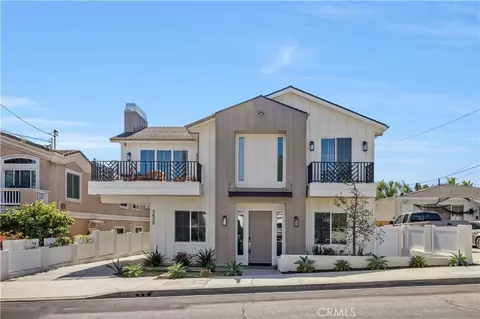 2420 Ives Ln #B, Redondo Beach, CA 90278