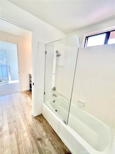 Bath - 35 Cabrillo Dr, Avalon, CA 90704 photo 4 of 5