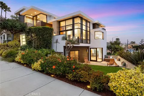2114 Manhattan Ave, Hermosa Beach, CA 90254