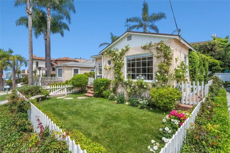 Exterior - 929 16th St, Hermosa Beach, CA 90254 photo 9 of 9