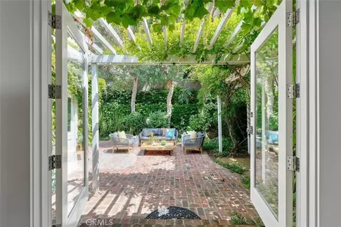 Exterior - 929 16th St, Hermosa Beach, CA 90254 photo 1 of 9