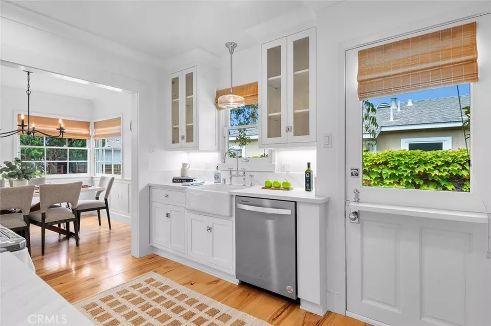 Kitchen - 929 16th St, Hermosa Beach, CA 90254 photo 3 of 3