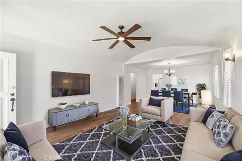 2027 W 70th St, Los Angeles, CA 90047