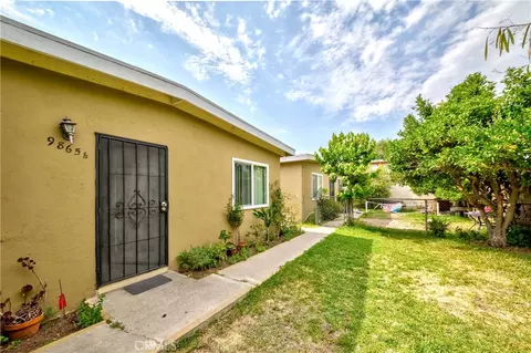 9863 Alondra Blvd, Bellflower, CA 90706