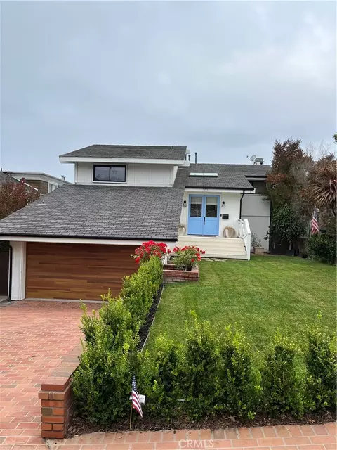 207 S Poinsettia Ave, Manhattan Beach, CA 90266
