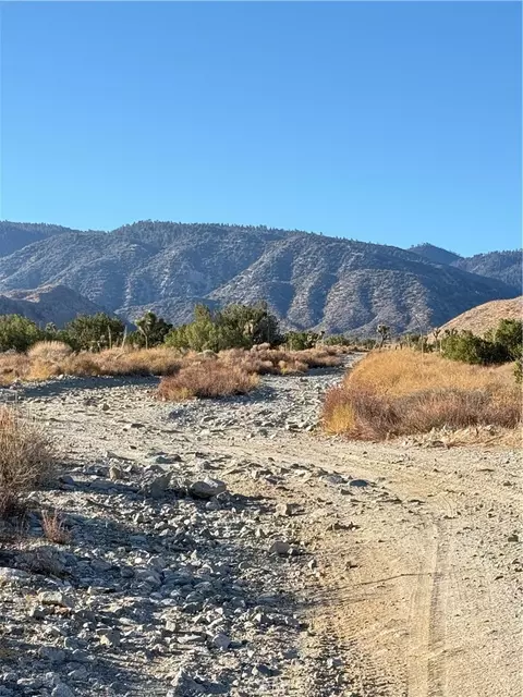 23503 E Avenue Z, Llano, CA 93544 photo 8