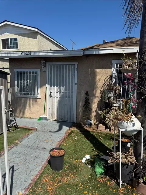 13028 S Main St, Los Angeles, CA 90061