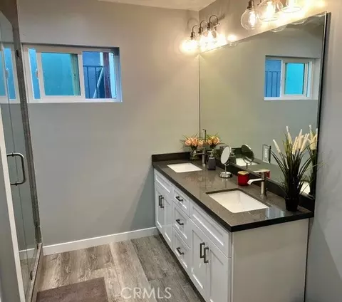Bath - 1514 E Maple Ave, El Segundo, CA 90245 photo 3 of 3