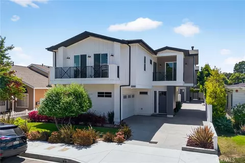 2216 Bataan Rd #A, Redondo Beach, CA 90278
