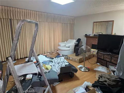 Living - 149 E 211th St, Carson, CA 90745 photo 2 of 3