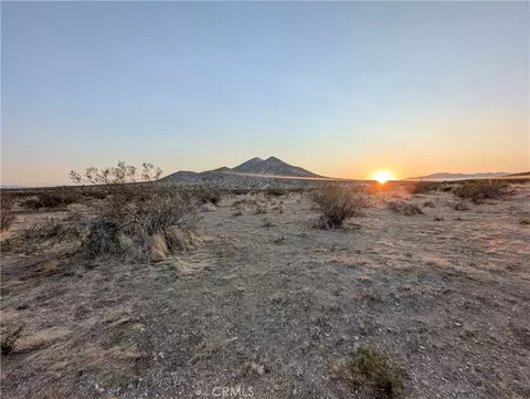 0 70th St, Rosamond, CA 93560