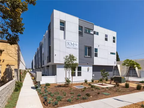 121 E 223rd St #3, Carson, CA 90745