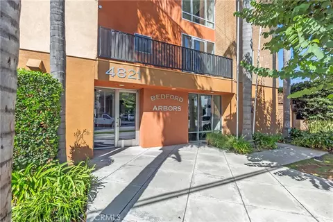 4821 Bakman #201, North Hollywood, CA 91601