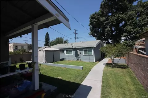 1027 W 46th St, Los Angeles, CA 90037