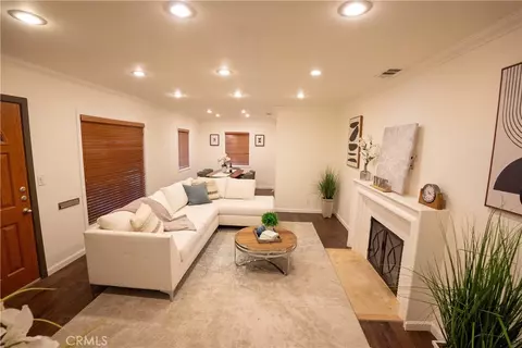 7712 Wilkinson Ave, North Hollywood, CA 91605