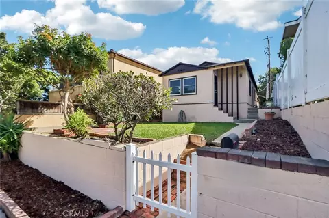 532 Rosecrans Ave, Manhattan Beach, CA 90266