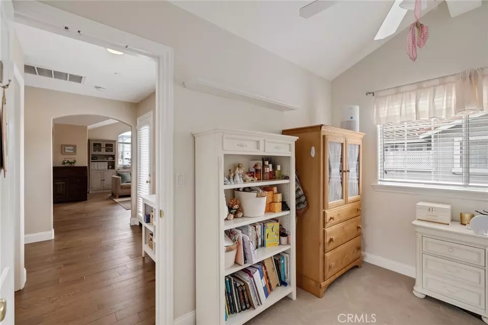 Entry Way - 2607 Grant Ave #A, Redondo Beach, CA 90278 photo 4 of 4