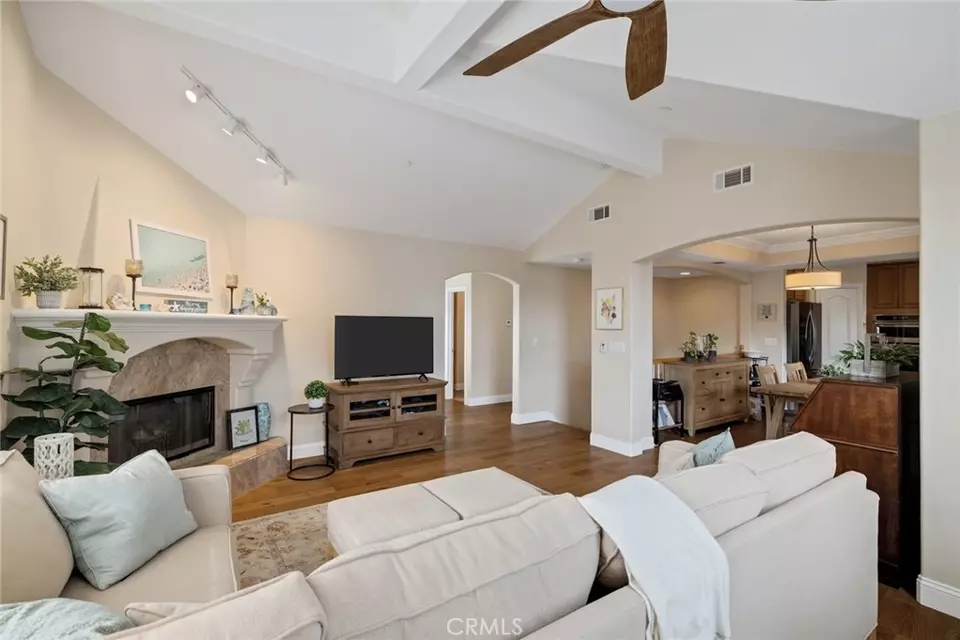 Living - 2607 Grant Ave #A, Redondo Beach, CA 90278 photo 6 of 6