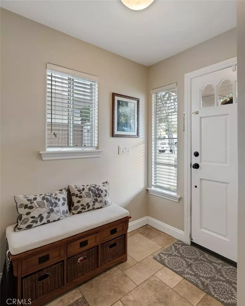 Entry Way - 2607 Grant Ave #A, Redondo Beach, CA 90278 photo 3 of 4