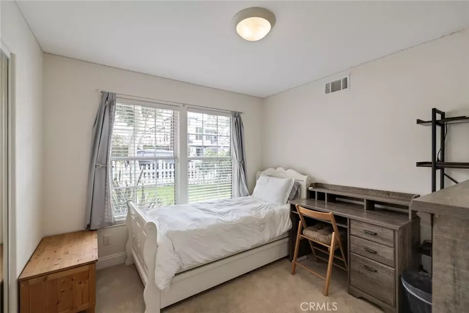Bedroom - 2607 Grant Ave #A, Redondo Beach, CA 90278 photo 4 of 6