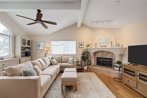 Living - 2607 Grant Ave #A, Redondo Beach, CA 90278 photo 1 of 6