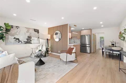 4534 Lennox, Sherman Oaks, CA 91423