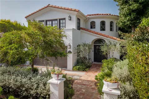 2001 Agnes Rd, Manhattan Beach, CA 90266