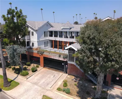 511 E 99th St, Inglewood, CA 90301