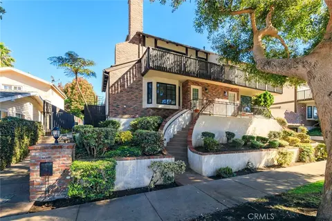 240 S Broadway #2, Redondo Beach, CA 90277