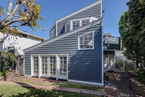 2208 Grandview Ave, Manhattan Beach, CA 90266