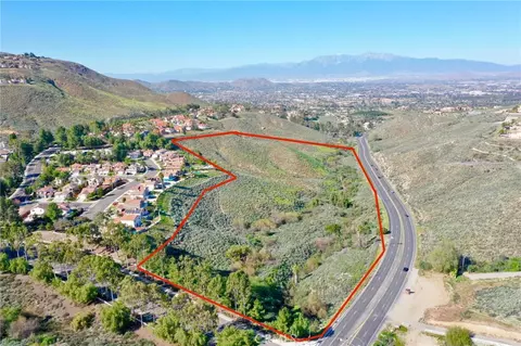 17401 La Sierra, Riverside, CA 92503