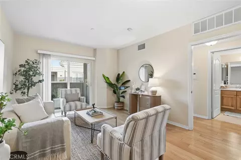 2750 Artesia #341, Redondo Beach, CA 90278