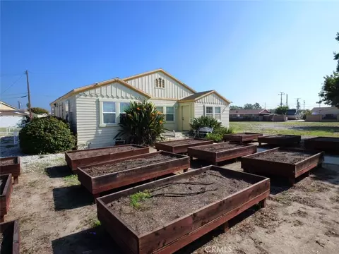 22108 Avalon, Carson, CA 90745 photo 12