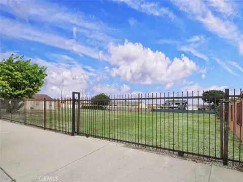 22108 Avalon, Carson, CA 90745 photo 9