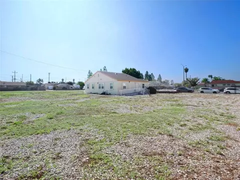 22108 Avalon, Carson, CA 90745 photo 2