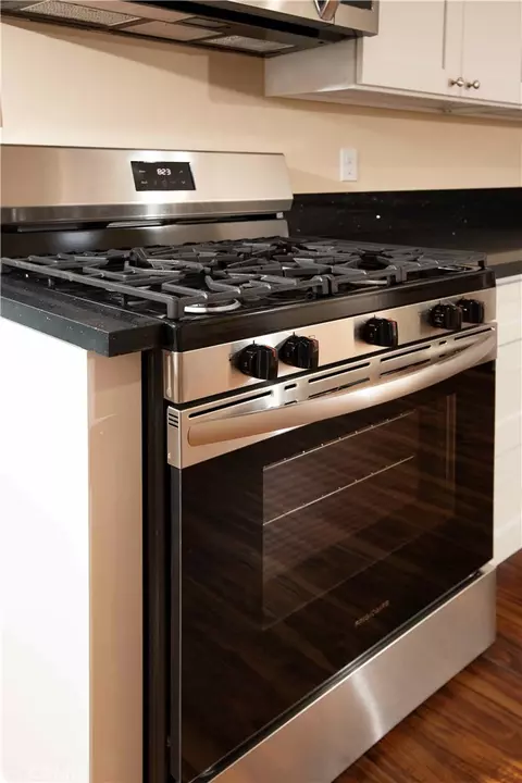 Kitchen - 22729 Marbella, Carson, CA 90745 photo 4 of 7