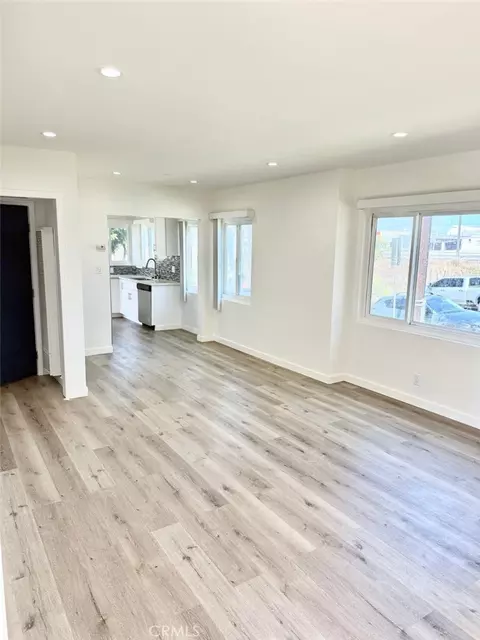 1112 E Imperial Ave, El Segundo, CA 90245 photo 2