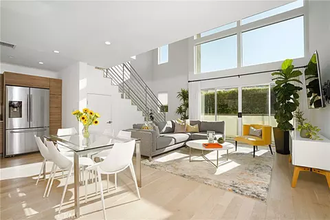 5409 W Wilshire Vista Ln, Los Angeles, CA 90019