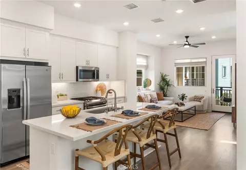1643 Saratoga Ln, San Pedro, CA 90732
