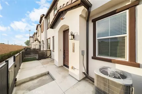 340 Via Amor Pl, Fullerton, CA 92832