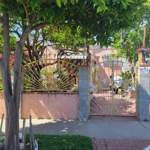 433 E 74th St, Los Angeles, CA 90003