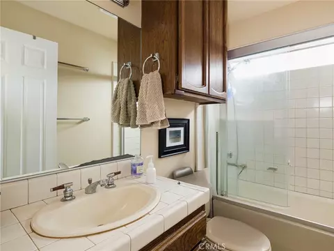 Bath - 426 E Imperial Ave, El Segundo, CA 90245 photo 3 of 5