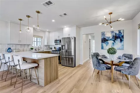 875 W 1st St, San Pedro, CA 90731