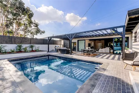876 Center St, El Segundo, CA 90245 photo 11