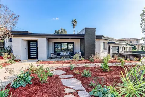 876 Center St, El Segundo, CA 90245