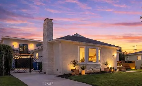 5824 Compass Dr, Los Angeles, CA 90045